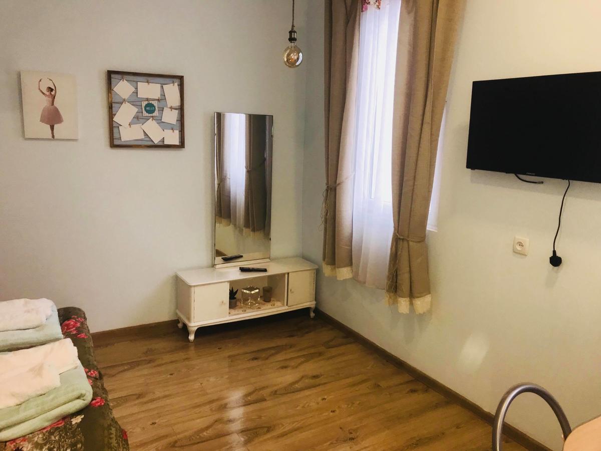 Guest House Marina 2 Tbilisi Eksteriør billede